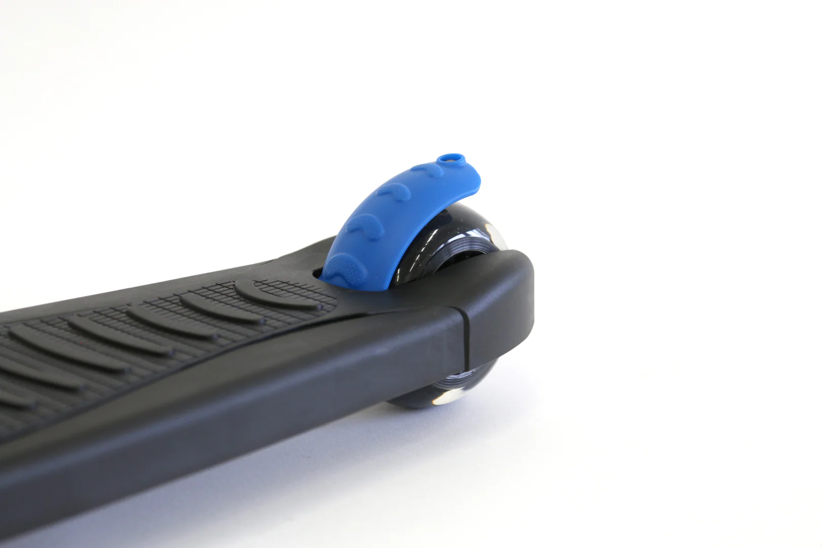 Qplay Future LED light scooter - Image 10